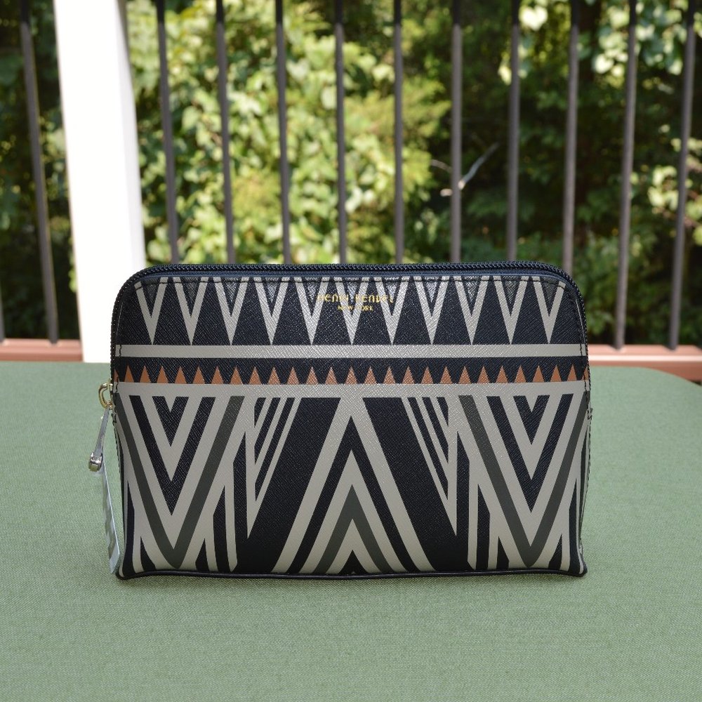 Henri Bendel West 57th Cosmetic Case